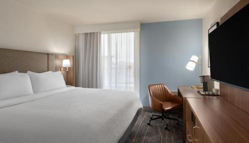 Standard King Room