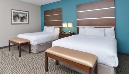 Queen Room with Two Queen Beds - Disability Access with Bathtub