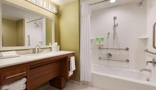 Queen Studio with Two Queen Beds - Mobility and Hearing Access/Non-Smoking