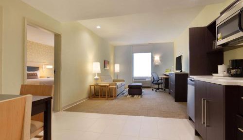 One-Bedroom King Suite - Non-Smoking