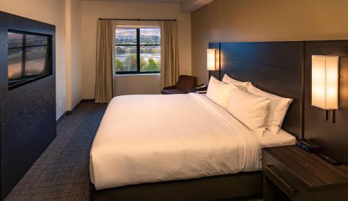 One-Bedroom King Suite with Sofa Bed