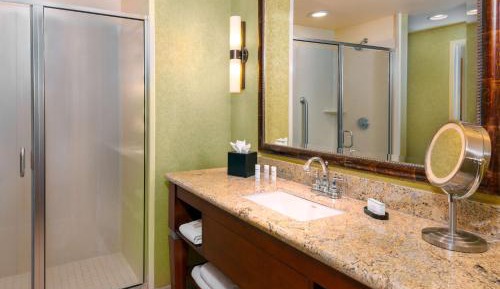 Executive King Suite - Non-Smoking