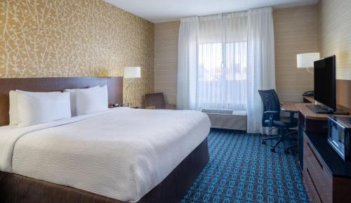 King Room with Bathtub - Mobility Access