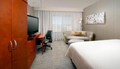 King Room with Sofa Bed