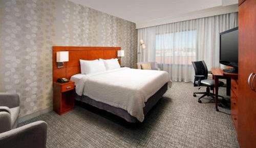 King Room - Hearing Accessible