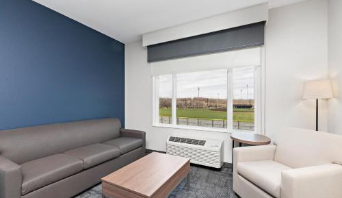 Suite with Two Queen Beds and Park View