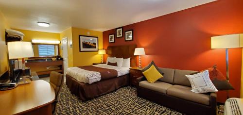 Deluxe King Room with Sofa Bed