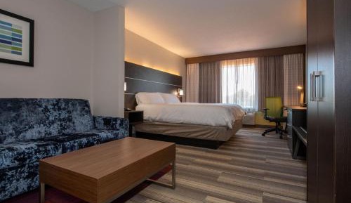 King Suite with Sofa Bed