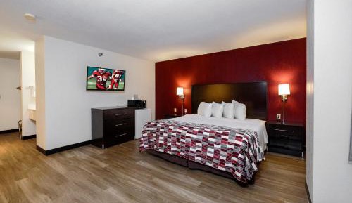 Suite King with Spa Bath Non-Smoking