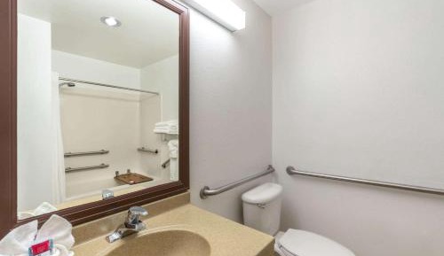 Queen Room with Two Queen Beds - Disability Access/Non-Smoking