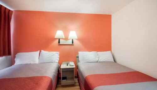 2 Full Beds | Non-Smoking, Micfridge