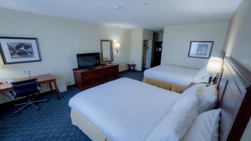 Standard Queen Room with Two Queen Beds