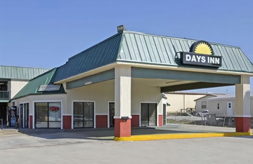 Burleson Hotel | Days Inn by Wyndham Burleson Ft. Worth