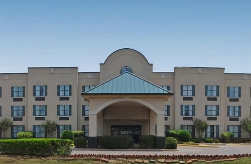 McAlester Hotel | Comfort Suites McAlester
