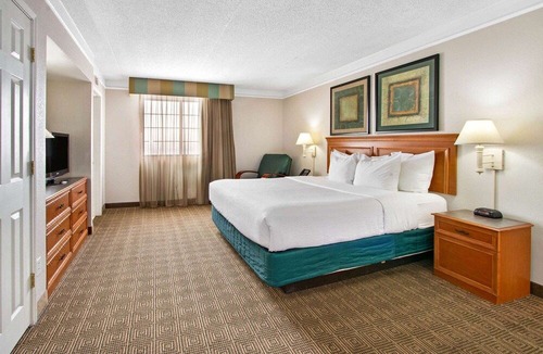 Albuquerque Hotel | La Quinta Inn by Wyndham Albuquerque Airport