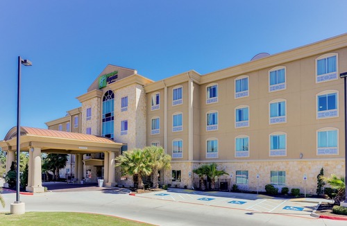 Huntsville Hotel | Holiday Inn Express Hotel & Suites Huntsville, an IHG Hotel