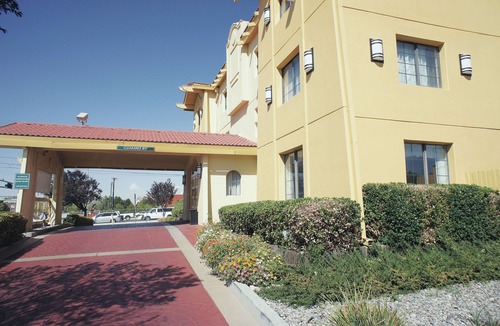 Albuquerque Hotel | La Quinta Inn by Wyndham Albuquerque Airport