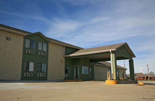 Norfolk Hotel | New Victorian Inn & Suites-Norfolk