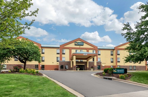 Lenexa Hotel | Quality Inn & Suites Lenexa Kansas City