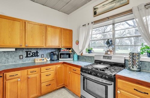 Stillwater House | Huge Game-room Style Barndo 1 Bedroom Farmhouse