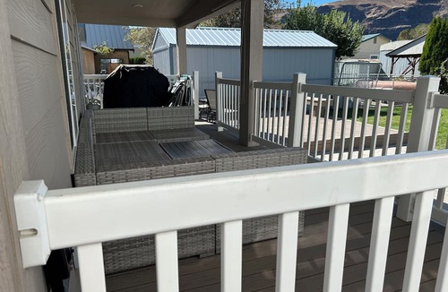 Sunland Estates House | Comfortable 3 bedroom/2 bathroom home in Sunland Estates