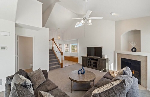 Fountain House | Fountain's Peaceful Home- 3BR