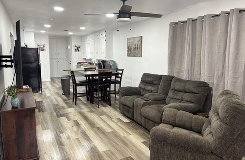 Pampa House | The Cowboy Bunkhouse - King, Queen, Full/Twin Bunkbed