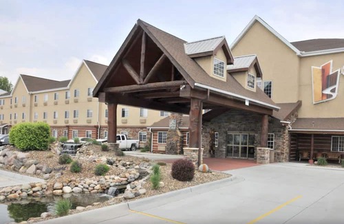 St. Joseph House | St. Joseph's Wilderness-inspired Retreat with Pool & Bar | 4 Units