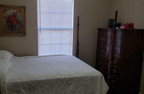 Matador House | Comfortable cottage in Matador TX with fenced back yard. Pet and horse friendly!