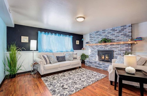 Avery Park House | Spacious 4BR Near CSU 5 mins to Old Town!