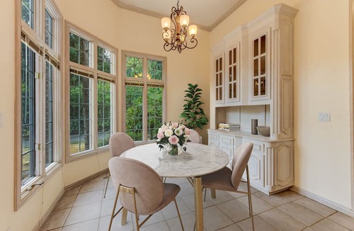 Medical Lake Apartment | Beautiful Loft Apartment in Historic Medical Lake!