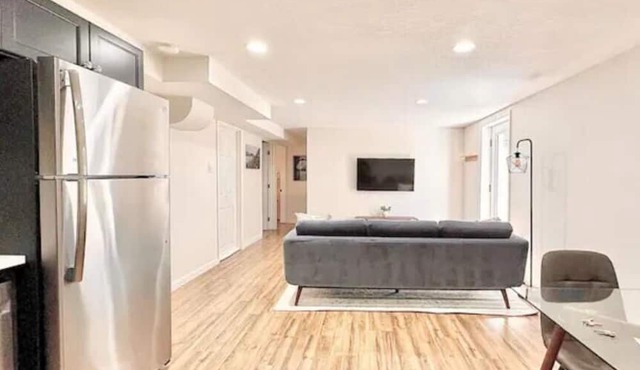 Modern 2BR Near Denver & Golden