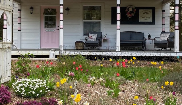 20 acre farm Homestead Flowering Cottage