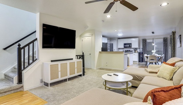 14 Mi to Dtwn Denver! Remodeled Family Retreat