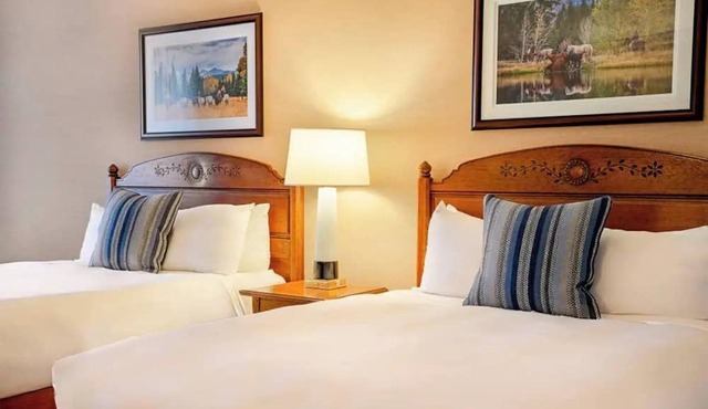 Little America | 2 Queens Pool | Quiet Privacy, Resort Campus | 2 Units