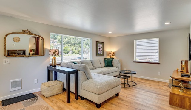 Walk to Spanaway Lake: Chic Home w/Rooftop Deck!