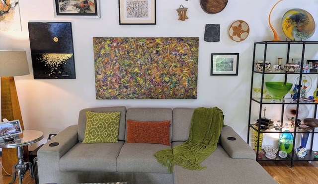 Stylish Midcentury Modern Minutes from Downtown KC