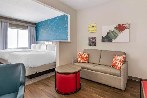 Amerik Suites Laredo At Mall Del Norte 